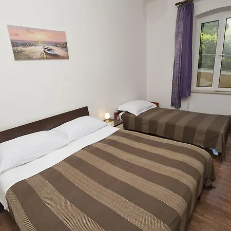 Apartment Vuzar *